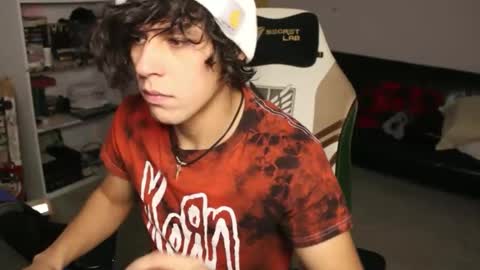 Snapshot of ryot35 chatting on 11.26.25 Ryot3 online show from 11.26.25