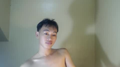 Snapshot of ryuchan050506 chatting on 11.02.25 ryuchan050506 online show from 11.02.25