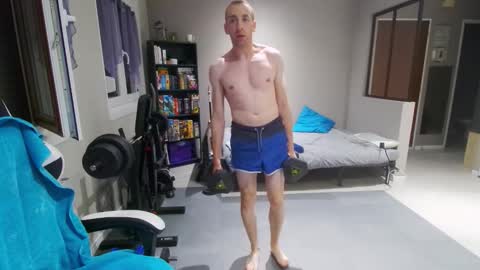 Snapshot of ryukukamifr chatting on 11.07.25 Ryuk FR online show from 11.07.25