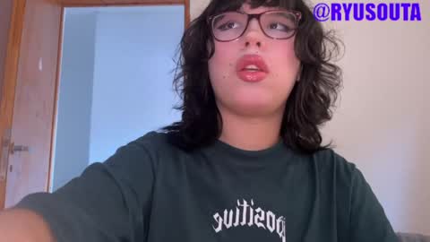 Snapshot of ryusouta chatting on 01.02.25 Ryu-chan online show from 01.02.25