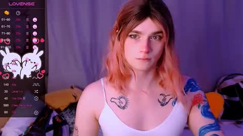 Snapshot of ryuu_sun chatting on 10.25.25 Alice online show from 10.25.25