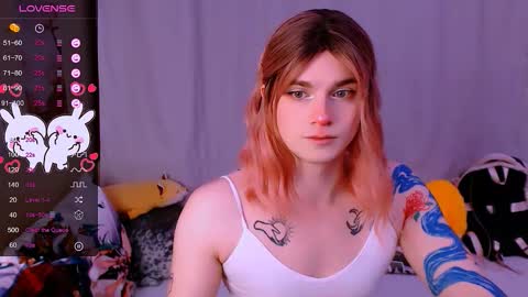 Snapshot of ryuu_sun chatting on 11.23.25 Alice online show from 11.23.25