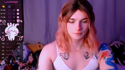 Snapshot of ryuu_sun chatting on 11.27.25 Alice online show from 11.27.25