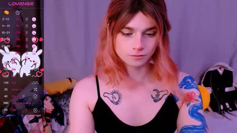 Snapshot of ryuu_sun chatting on 11.29.25 Alice online show from 11.29.25