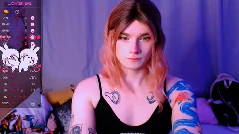 Snapshot of ryuu_sun chatting on 12.14.25 Alice online show from 12.14.25