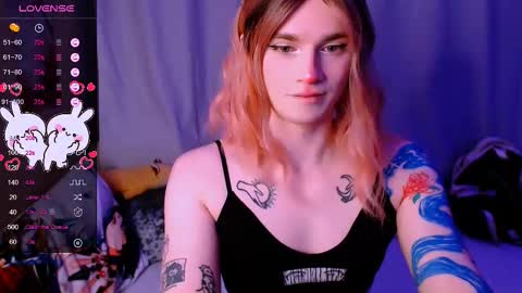 Snapshot of ryuu_sun chatting on 12.15.25 Alice online show from 12.15.25