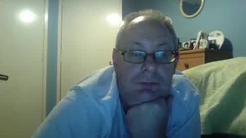 Snapshot of s536sny18 chatting on 09.14.25 s536sny18 online show from 09.14.25