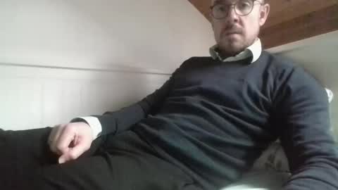 s_i_q online show from 11.17.25