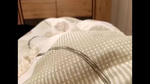 Snapshot of s_xp__ chatting on 12.17.25 s_xp__ online show from 12.17.25