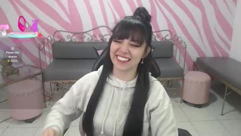 Snapshot of saabrina_ chatting on 12.05.25 Sabrina online show from 12.05.25