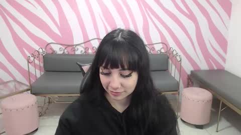 Snapshot of saabrina_ chatting on 12.18.25 Sabrina online show from 12.18.25