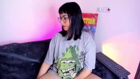 Snapshot of saam_collins69 chatting on 11.23.25 Val online show from 11.23.25