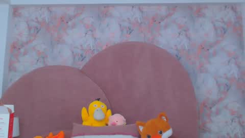 Snapshot of saara_brown chatting on 02.04.25 Saara Brown online show from 02.04.25