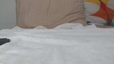 saaramiller     online show from 01.07.25