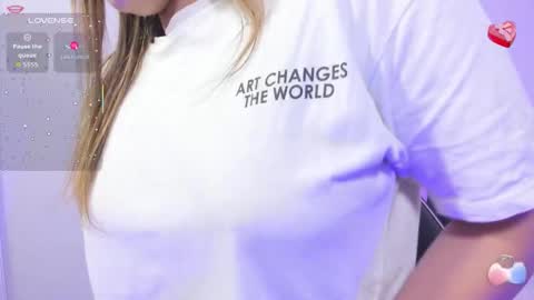 saaya_tay online show from 10.14.25