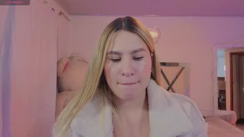 saaya_tay online show from 02.11.26