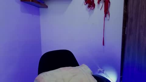 Snapshot of sabaha_ chatting on 11.30.25 S A B A H A online show from 11.30.25