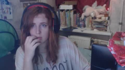 Snapshot of sabochka888 chatting on 12.15.25 sabochka888 online show from 12.15.25