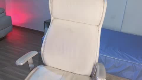 sabriin_miller_ online show from 09.20.25