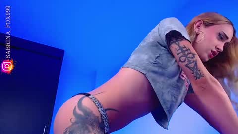 Snapshot of sabriina_fox999 chatting on 02.08.25 sabrina fox online show from 02.08.25