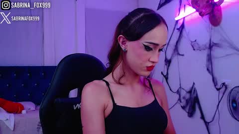 Snapshot of sabriina_fox999 chatting on 12.02.25 sabrina fox online show from 12.02.25