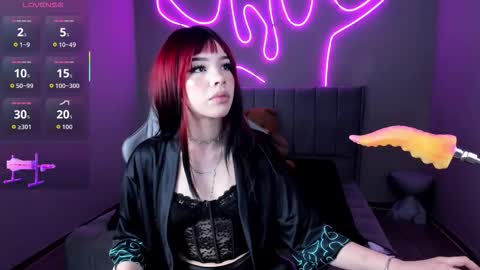 Snapshot of sabrina_bloom_ chatting on 09.13.25 sabri online show from 09.13.25