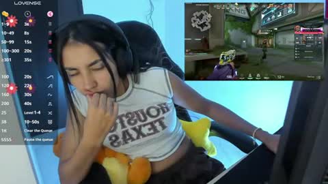 Snapshot of sabrina_chester_02 chatting on 06.10.26 Angie online show from 06.10.26