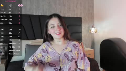 Snapshot of sabrina_lennox chatting on 01.27.25 Sabrina Maria online show from 01.27.25