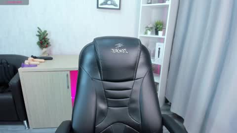 GMT7TueWedThuFriSatSun 0100am-0700am online show from 01.06.25