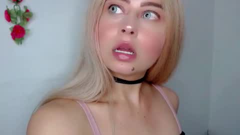 Snapshot of sabrinaexpositoxx chatting on 01.24.25 SABRI online show from 01.24.25