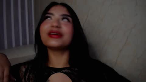 mariana  online show from 01.21.25