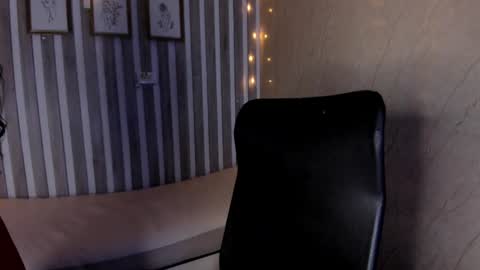 mariana  online show from 02.06.25