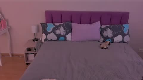 Sabrina MacMarren online show from 02.22.25