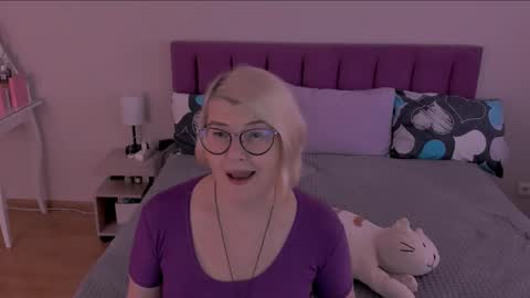 Sabrina MacMarren online show from 02.24.25