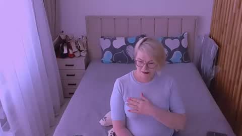 Sabrina MacMarren online show from 06.22.26