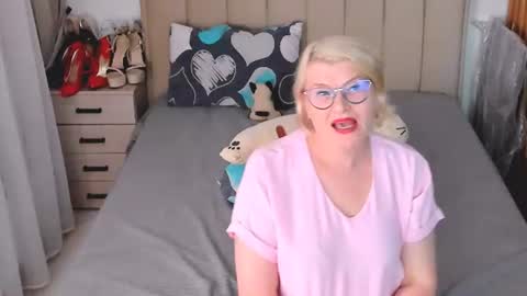 Sabrina MacMarren online show from 07.28.26