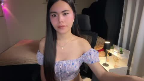 Snapshot of sabrinamadonna54 chatting on 05.28.26 sabrinamadonna54 online show from 05.28.26