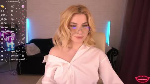 Sabrina online show from 02.26.25