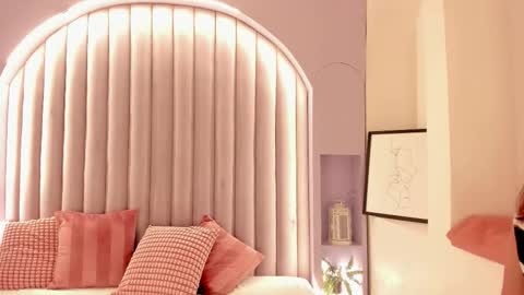 S A B R I N A  online show from 11.09.25