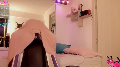 Snapshot of sabrinawiid chatting on 01.14.26 Sabrina online show from 01.14.26