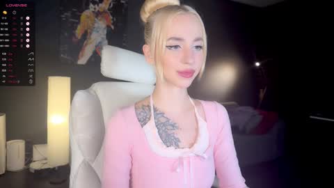 Snapshot of sabrinkaa chatting on 03.14.26 Sabi Ryder new acc online show from 03.14.26