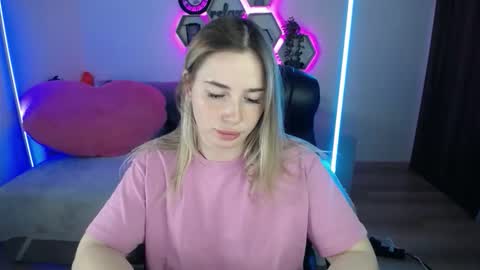 Sabrina Violet online show from 09.30.25