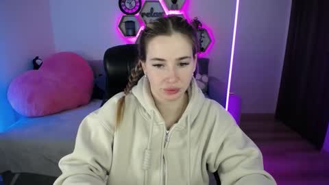 Sabrina Violet online show from 02.03.26