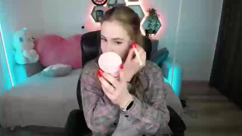 Sabrina Violet online show from 04.26.26