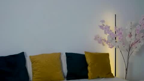 Snapshot of sabylovely chatting on 12.16.25 Sabrina online show from 12.16.25