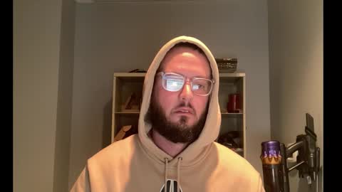 Snapshot of sacredroses chatting on 12.01.25 sacredroses online show from 12.01.25