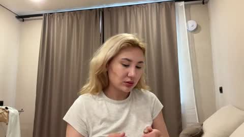sacreed_lovee online show from 07.30.26