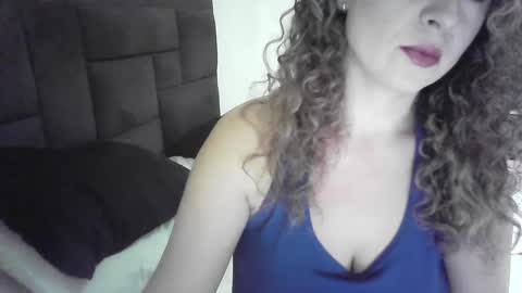 sacrletardiente online show from 02.06.25