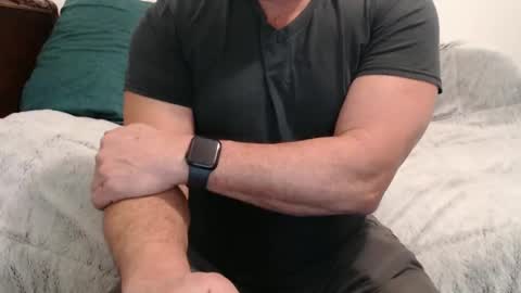 Snapshot of sactosteve chatting on 02.24.25 dadbod online show from 02.24.25