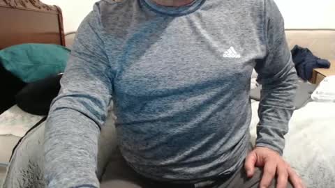 Snapshot of sactosteve chatting on 03.03.25 dadbod online show from 03.03.25